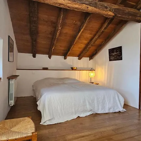 Lägenhet Maison De Caractere Au Calme Et Vues Magnifiques *