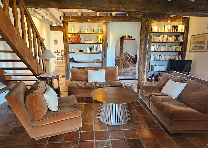 Maison De Caractere Au Calme Et Vues Magnifiques * Sare